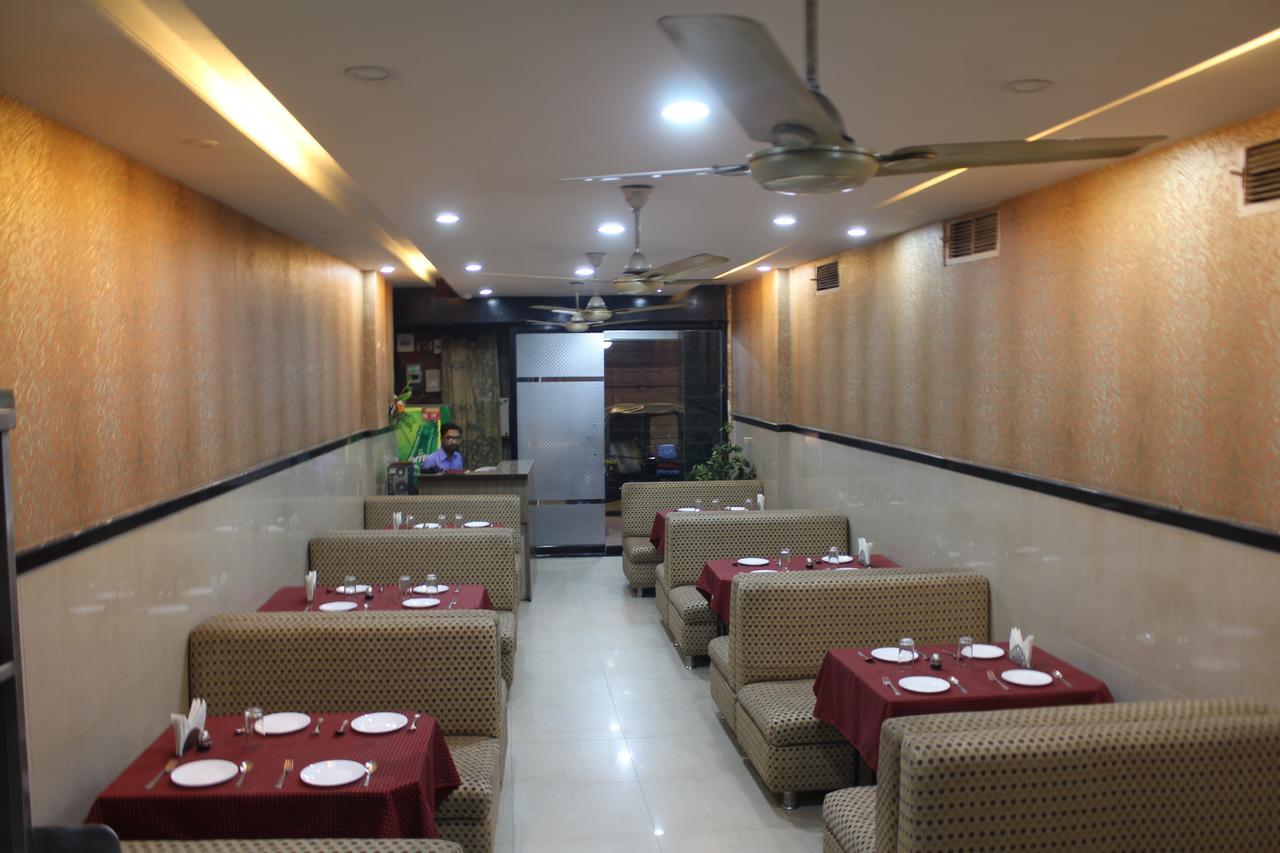 Hotel Avadh Nagpur Esterno foto